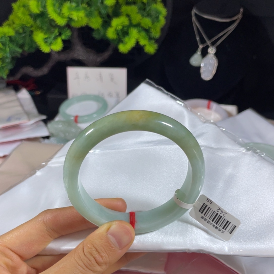 未镶嵌手镯翡翠执***酒