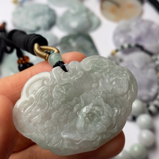 翡翠未镶嵌挂件翡翠