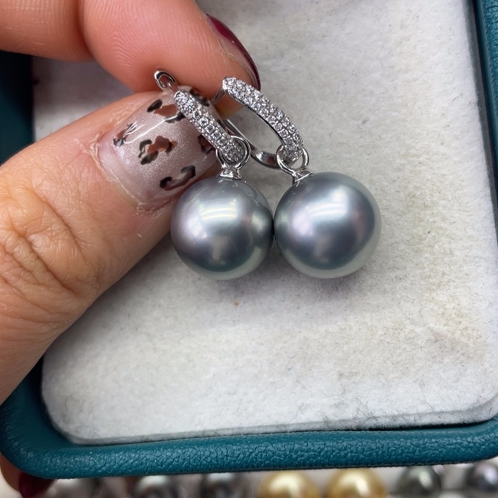 海水珍珠耳饰18K金镶嵌