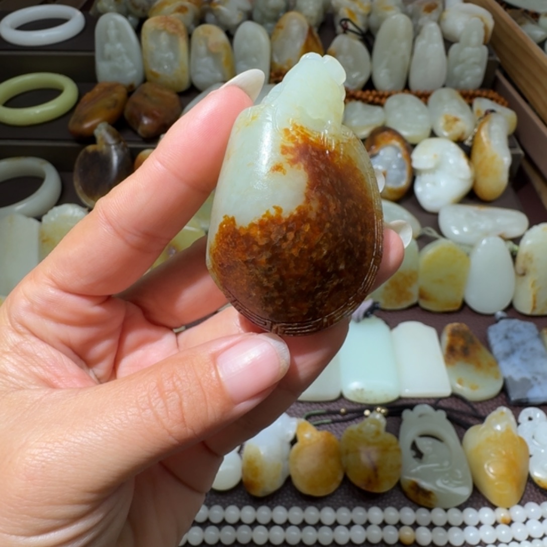 和田玉未镶嵌吊坠(不含链)