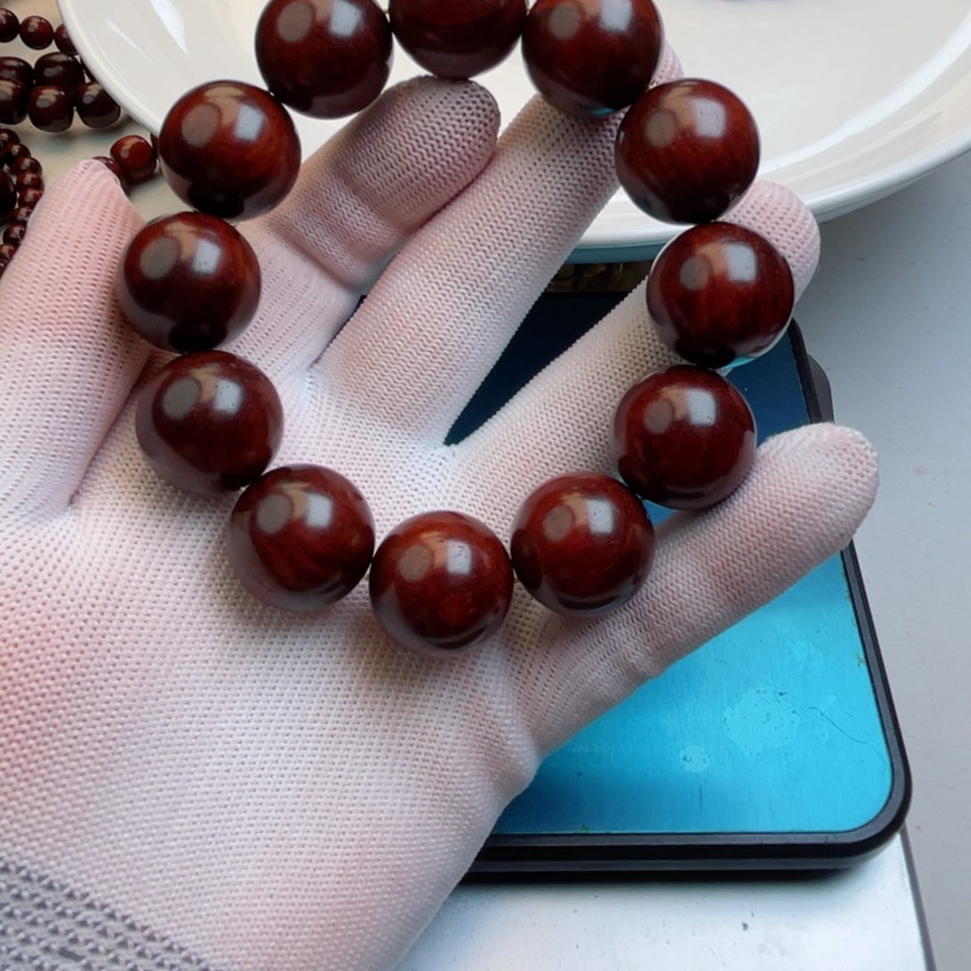 檀香紫檀（小叶紫檀）托*