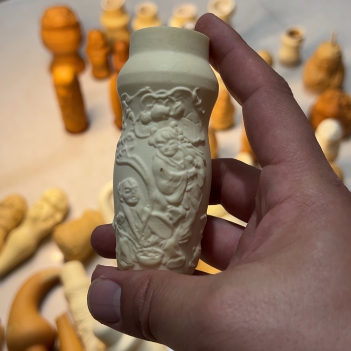 天***独大叶紫檀（黑酸枝木类）