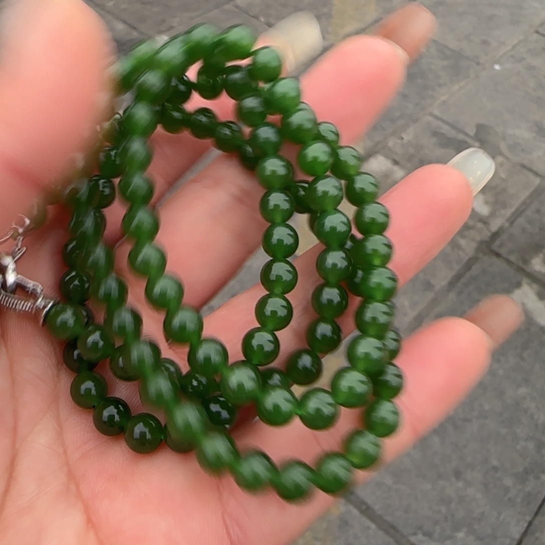 和田玉未镶嵌颈饰卡六108颗