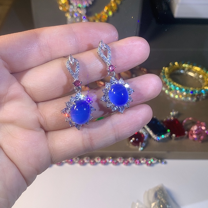 非金属22耳钉。             