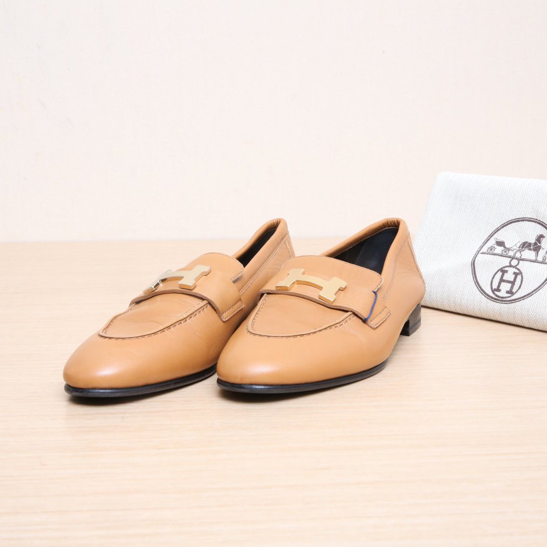 99新 Hermes/爱马仕 汤/P215053512/卡其色H金属装饰乐福鞋皮鞋