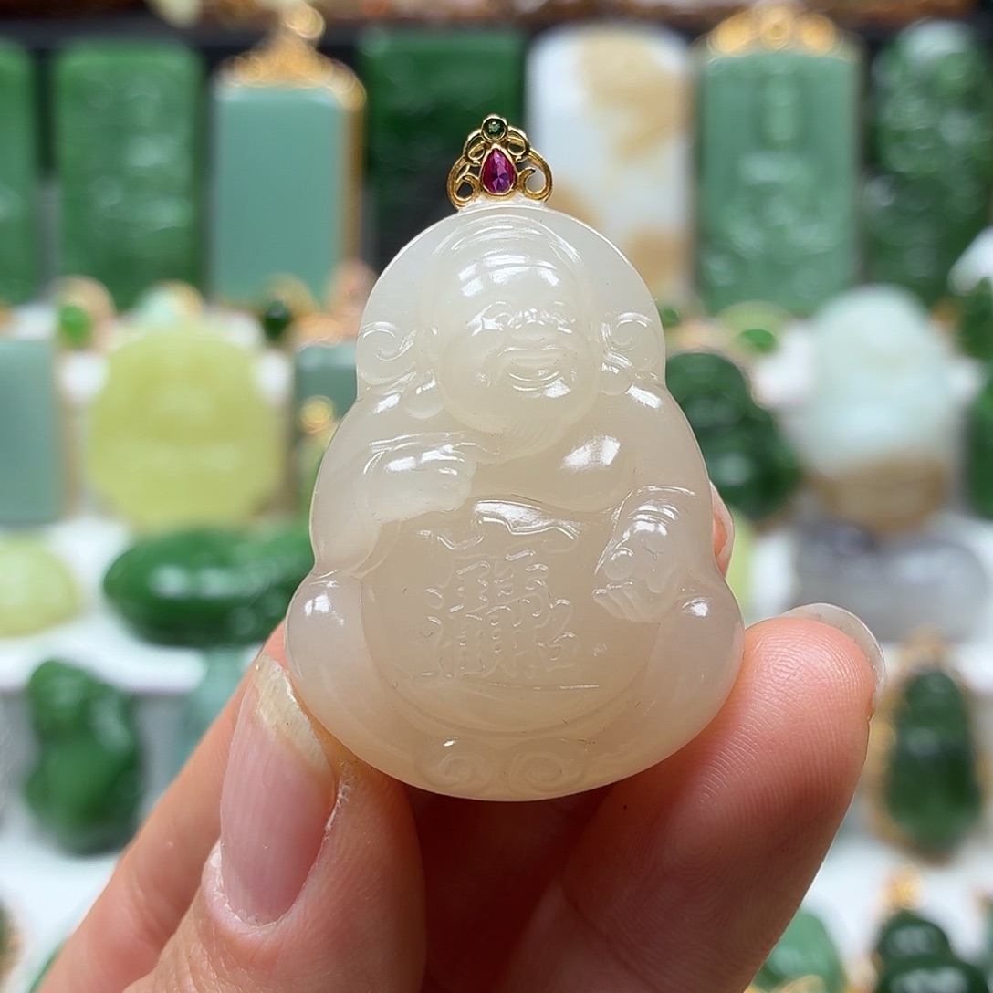 和田玉18K金镶嵌颈饰