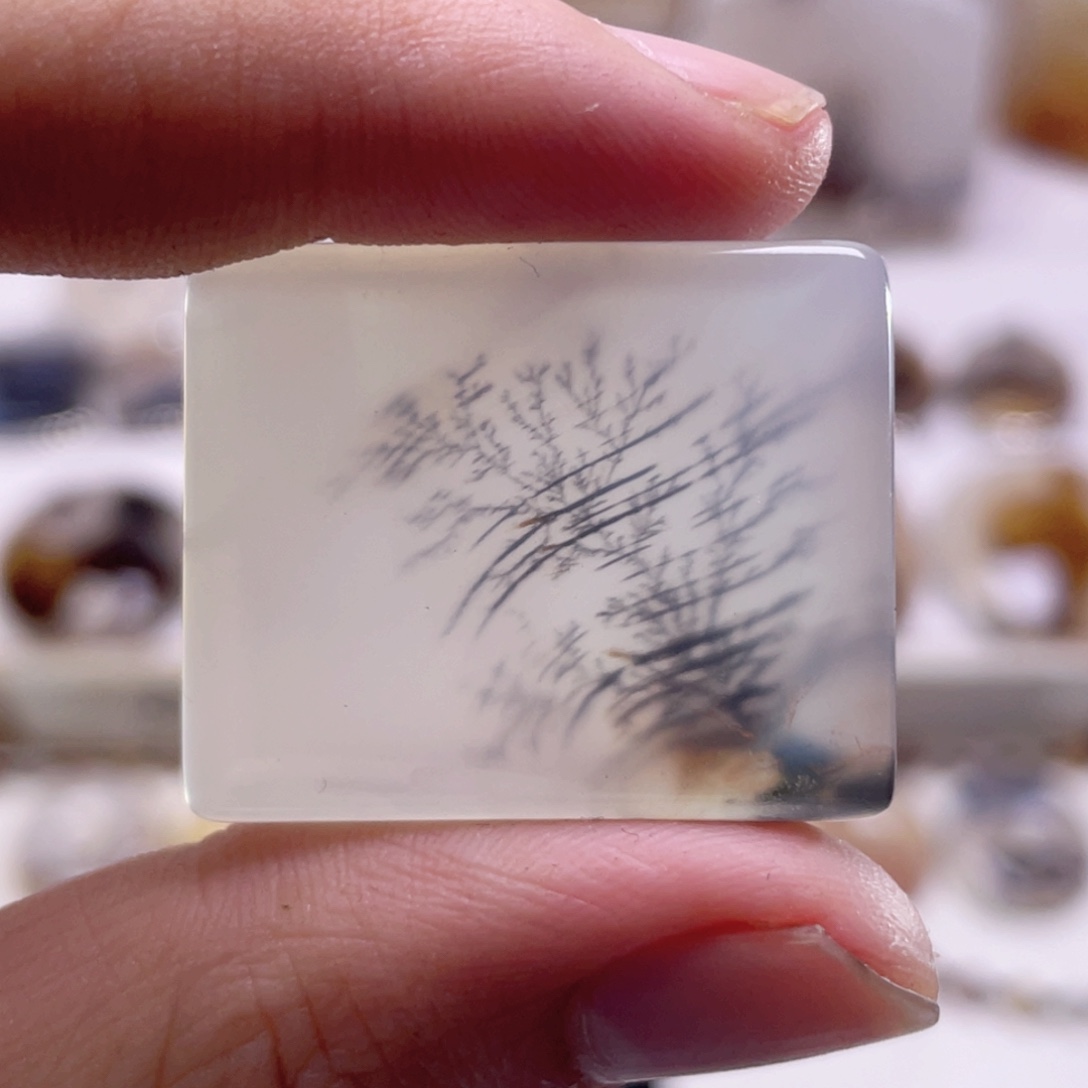 玛瑙/玉髓未镶嵌珠宝奇石