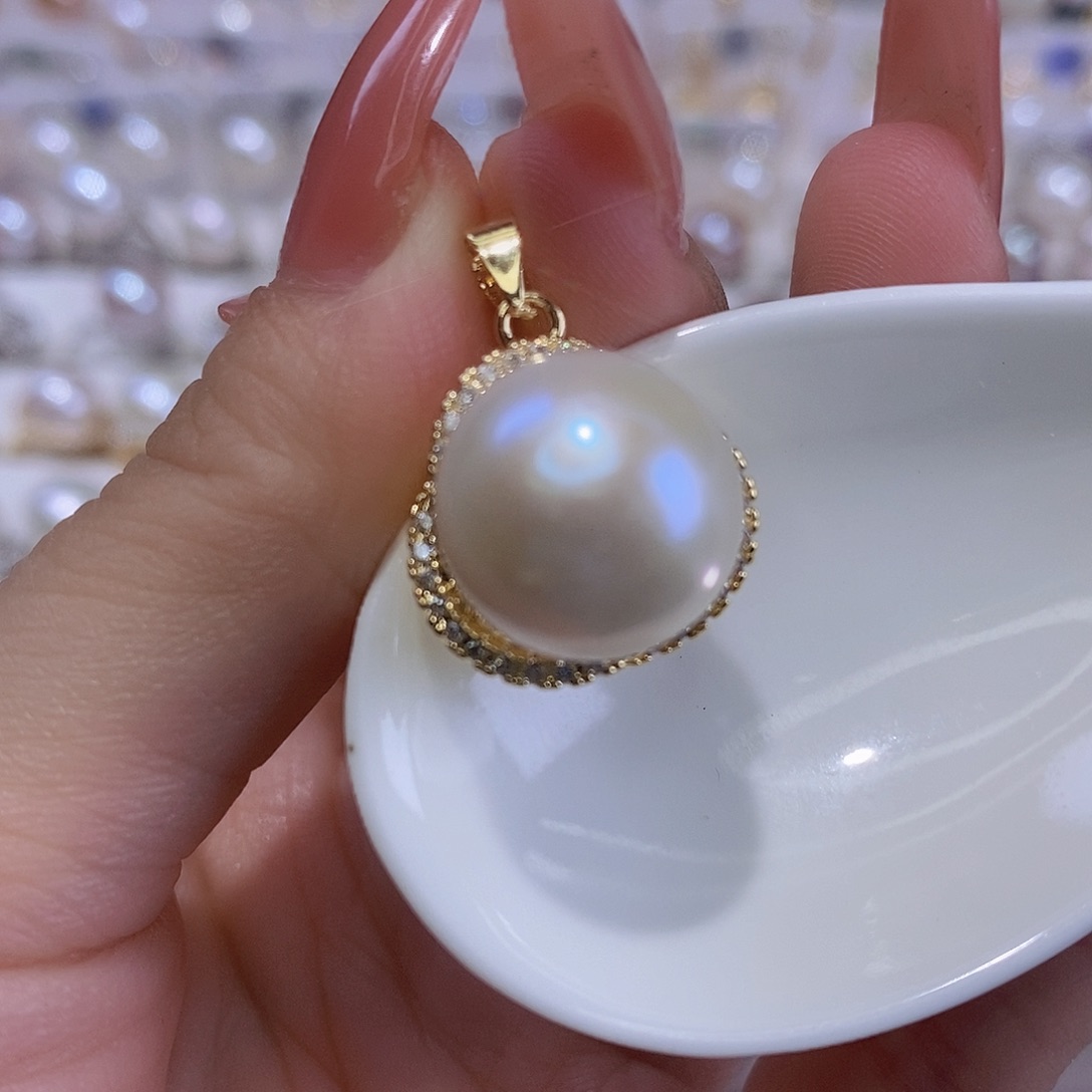 淡水珍珠合金颈饰
