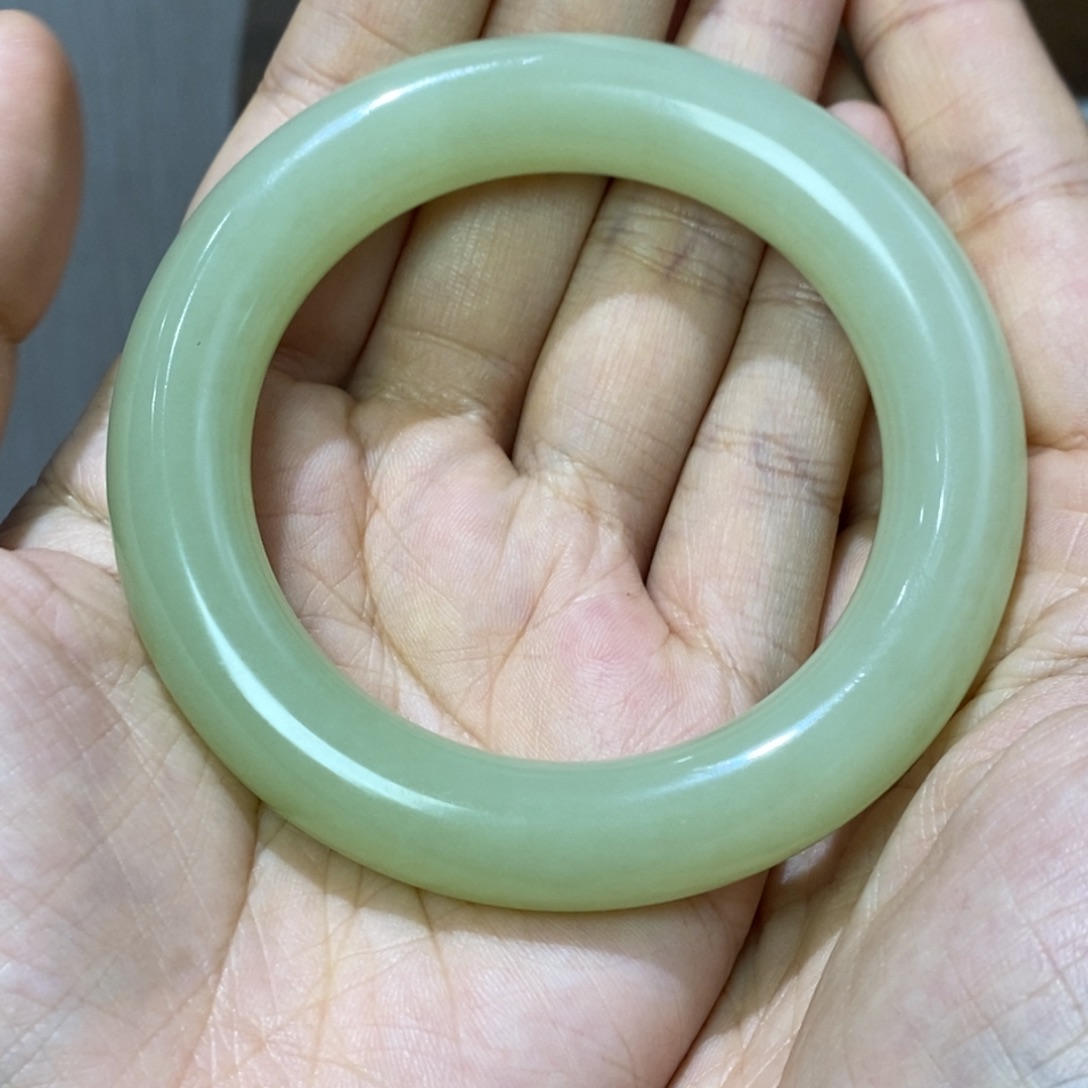 和田玉未镶嵌挂件圆条胖镯81g56mm