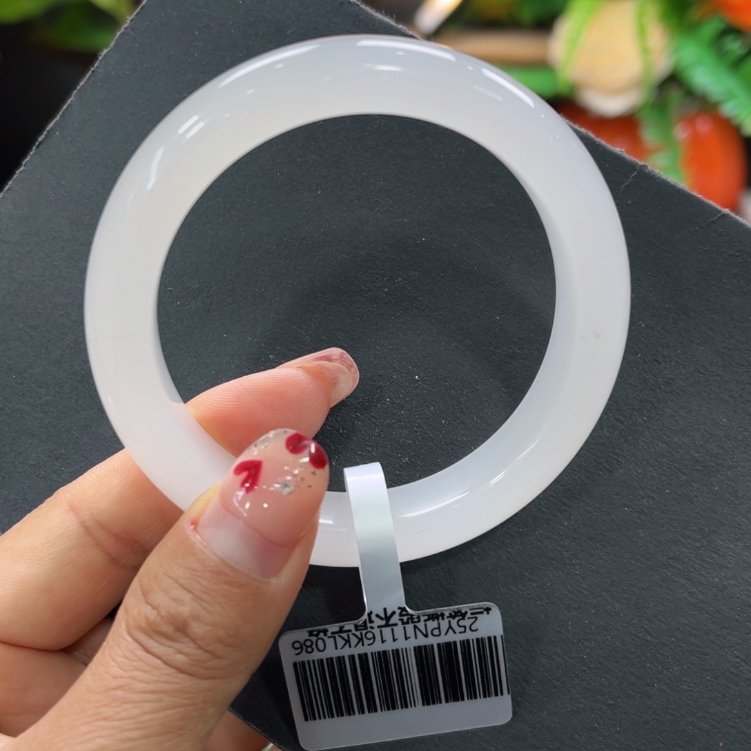 石英质玉手镯未镶嵌小****?➕周周54