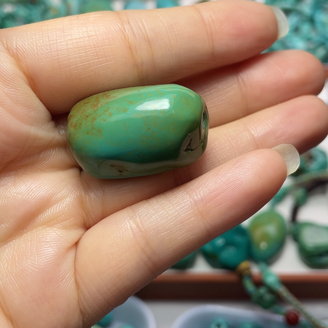 用***5绿松石未镶嵌手链