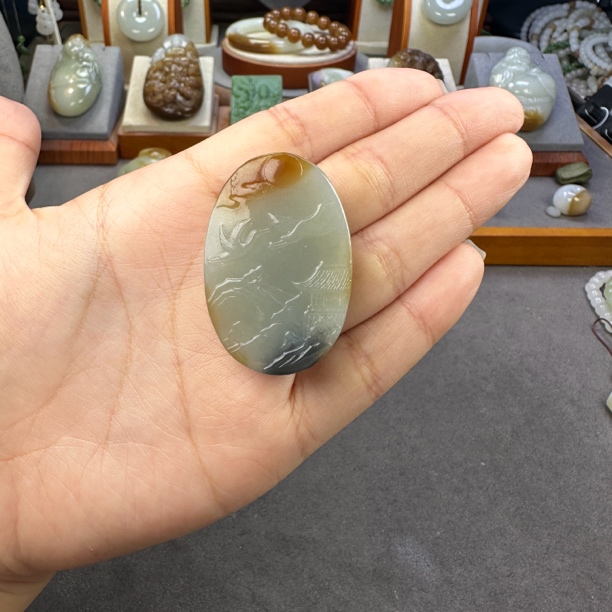 和田玉山水牌吊坠颈饰