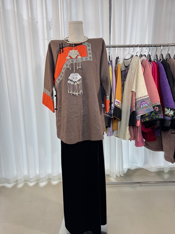 苗族刺绣上衣民族风传统服饰棉麻常服