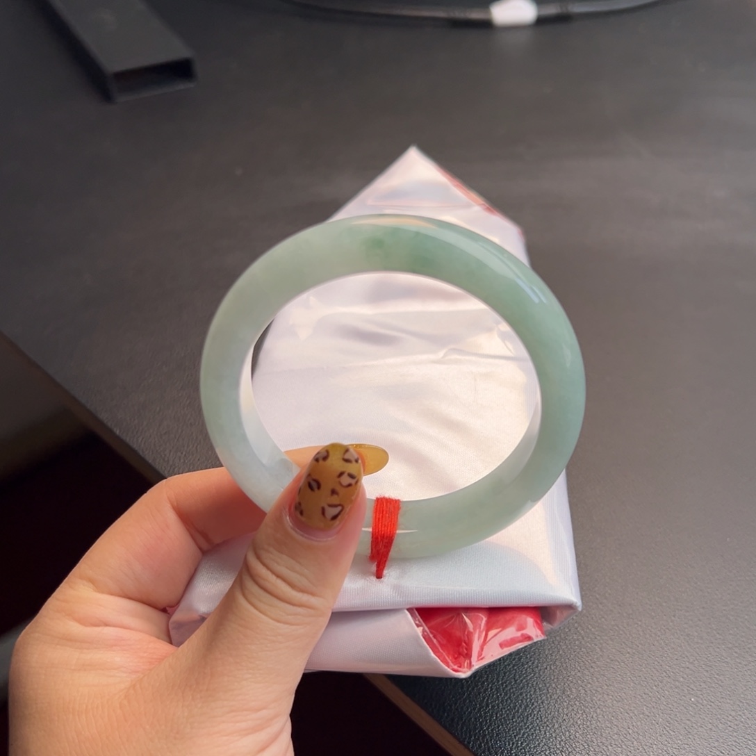 翡翠未镶嵌手镯54