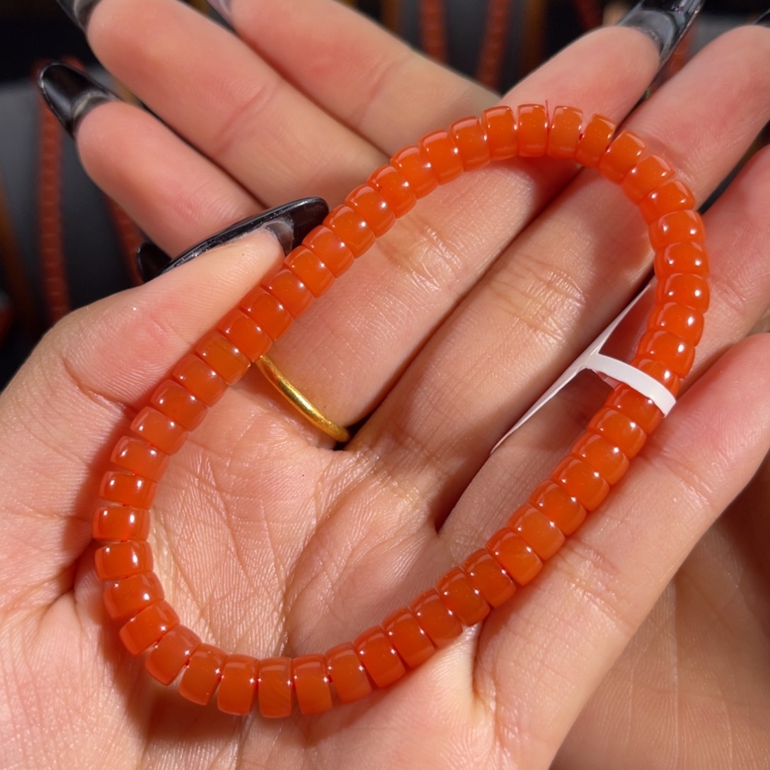 南红玛瑙滴水洞药片单圈6.1mm未镶嵌