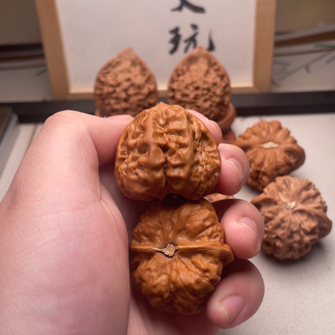 医***文玩核桃吊坠文玩核桃5