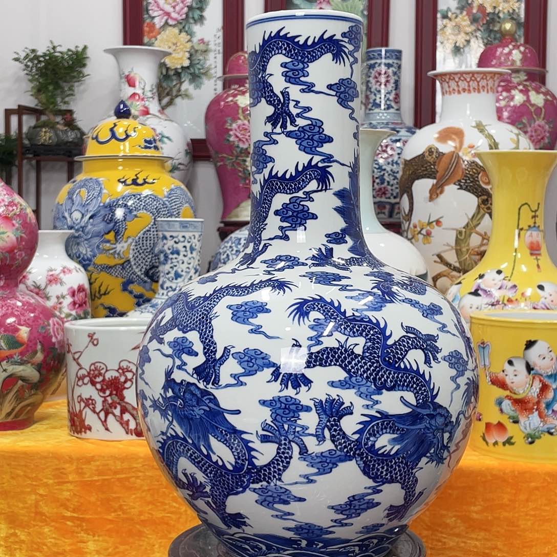 摆件寒**影景德镇的陶瓷