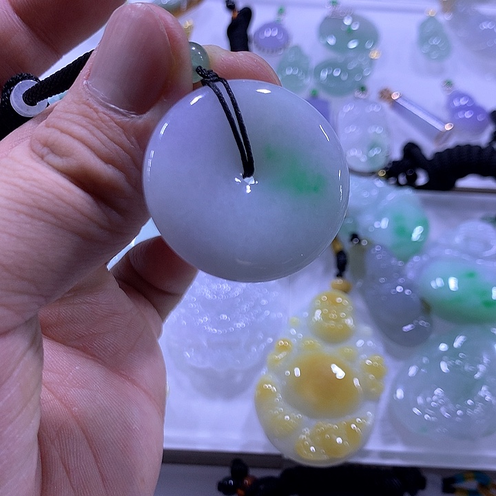 翡翠颈饰未镶嵌天然翡翠A货吊坠