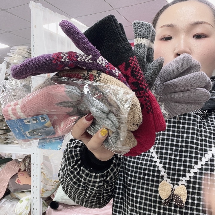 毛绒啦咯啦咯啦咯啦咯啦