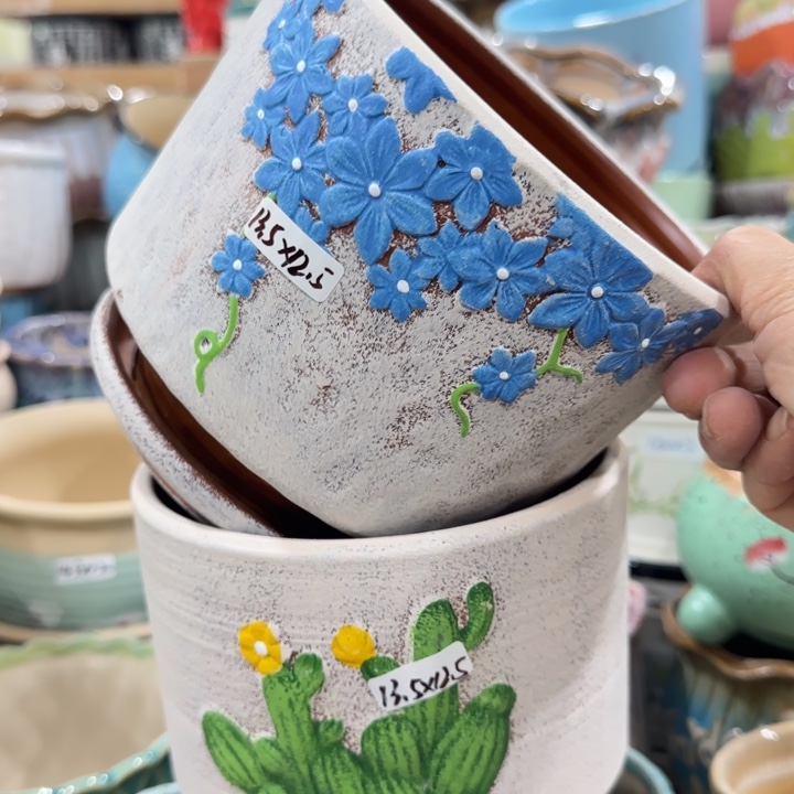 凑9块包邮，有孔花盆