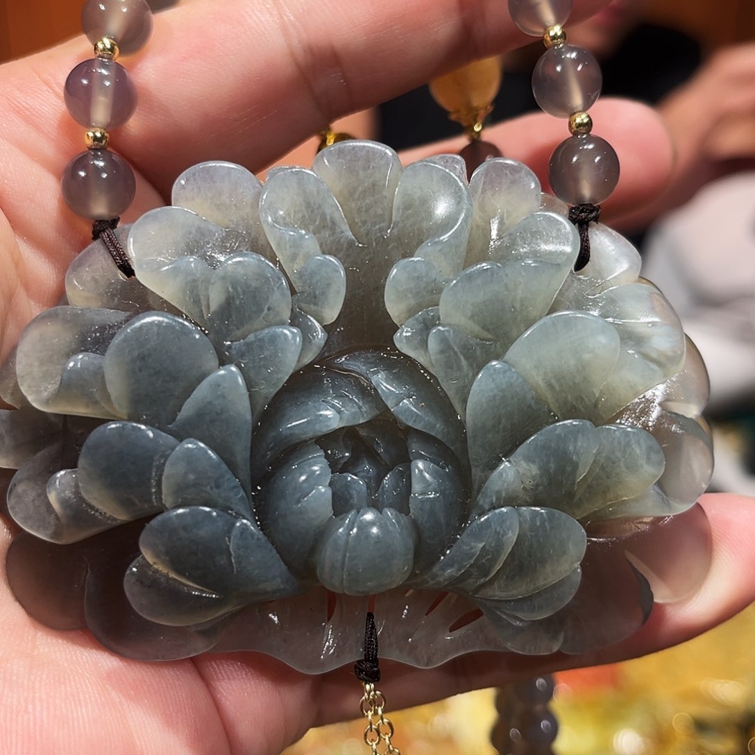 岫玉未镶嵌毛衣链