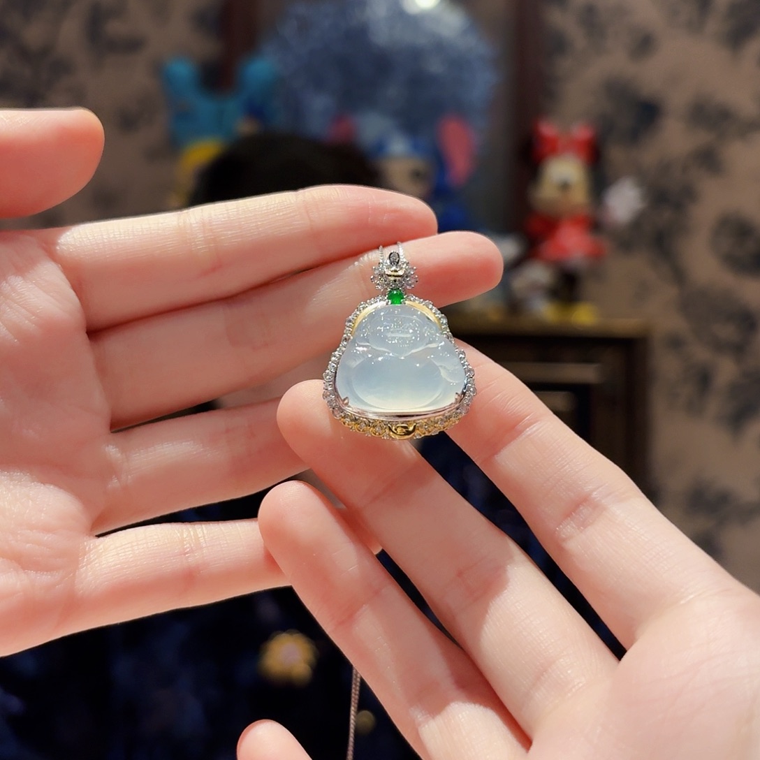 翡翠18K金镶嵌吊坠(赠链)