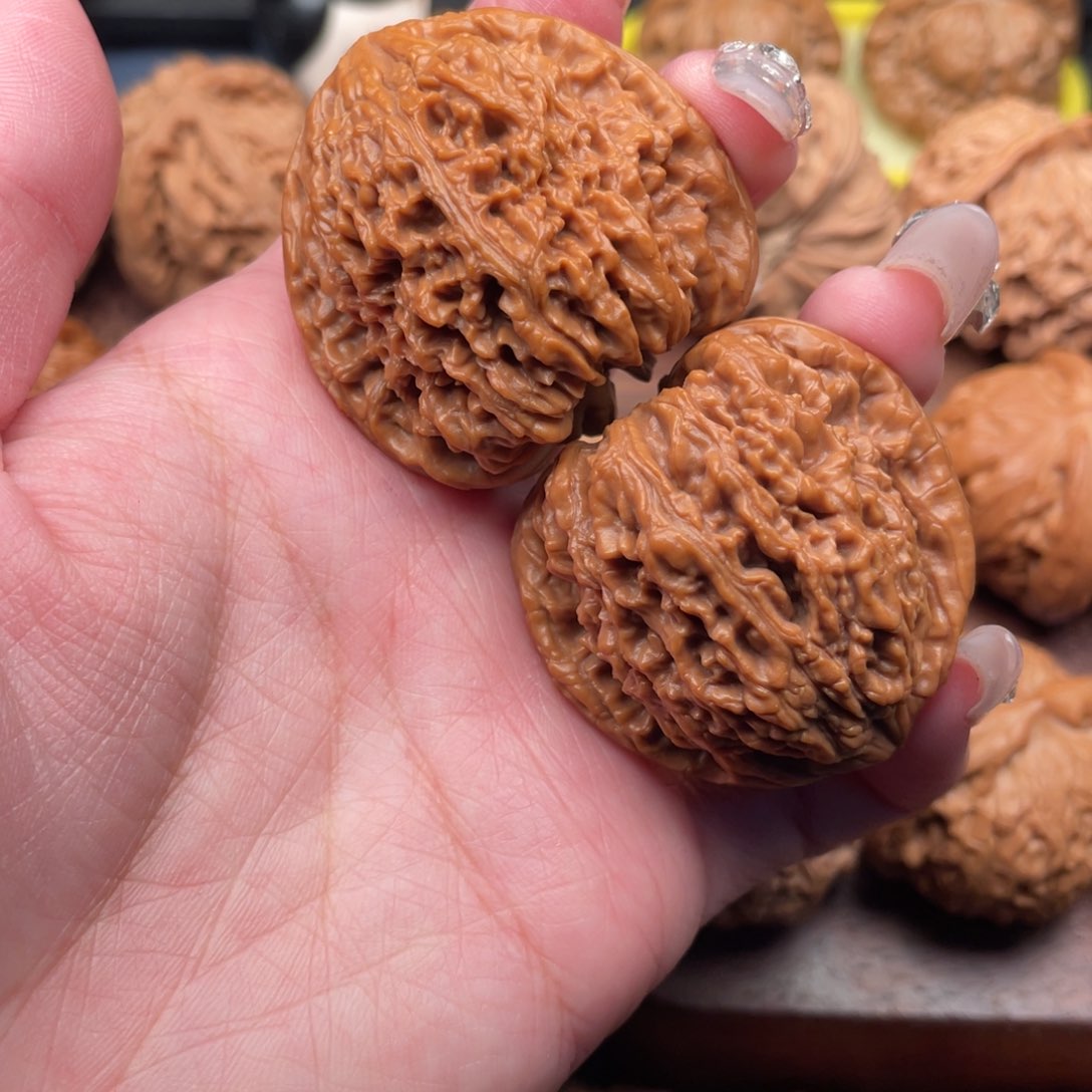 文玩核桃吊坠逐鹿炮弹南疆41拉丝蚂蚁纹