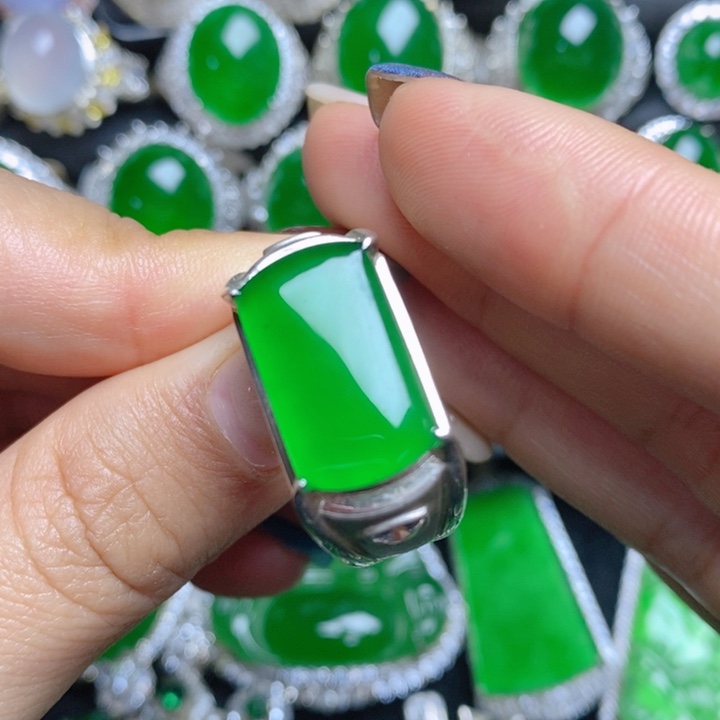 翡翠银S925镶嵌挂件马鞍男戒