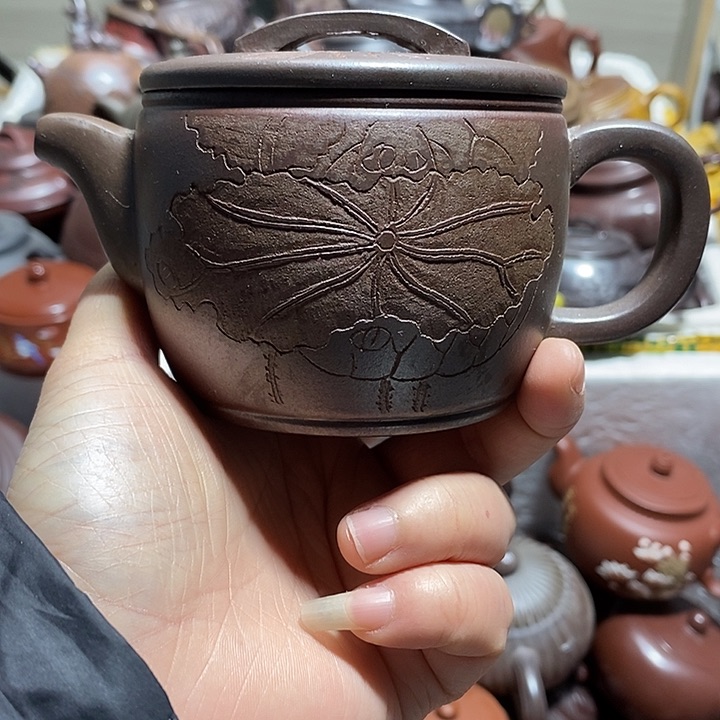 紫砂茶壶微瑕微笑