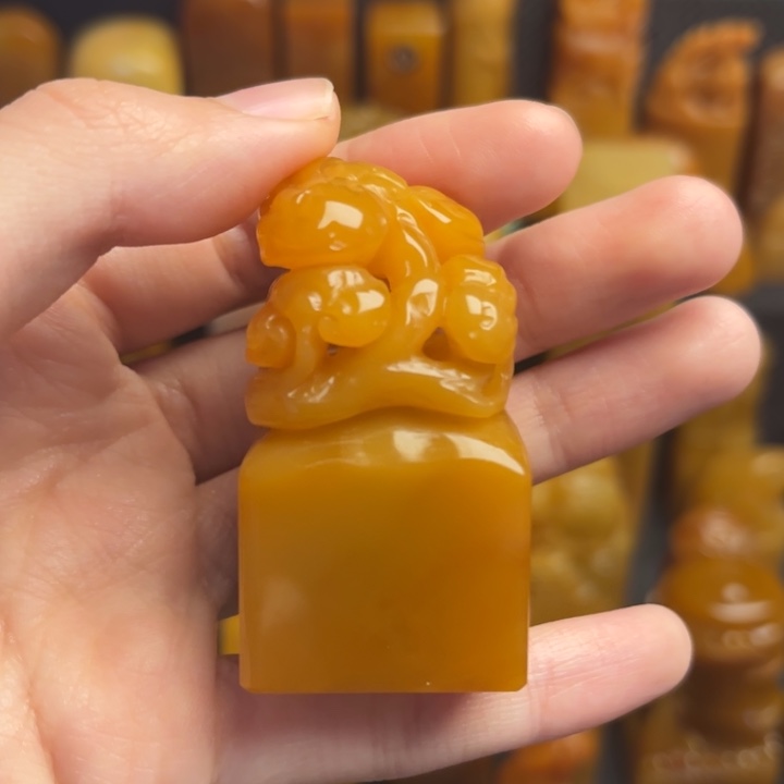 田黄石题材：工艺品