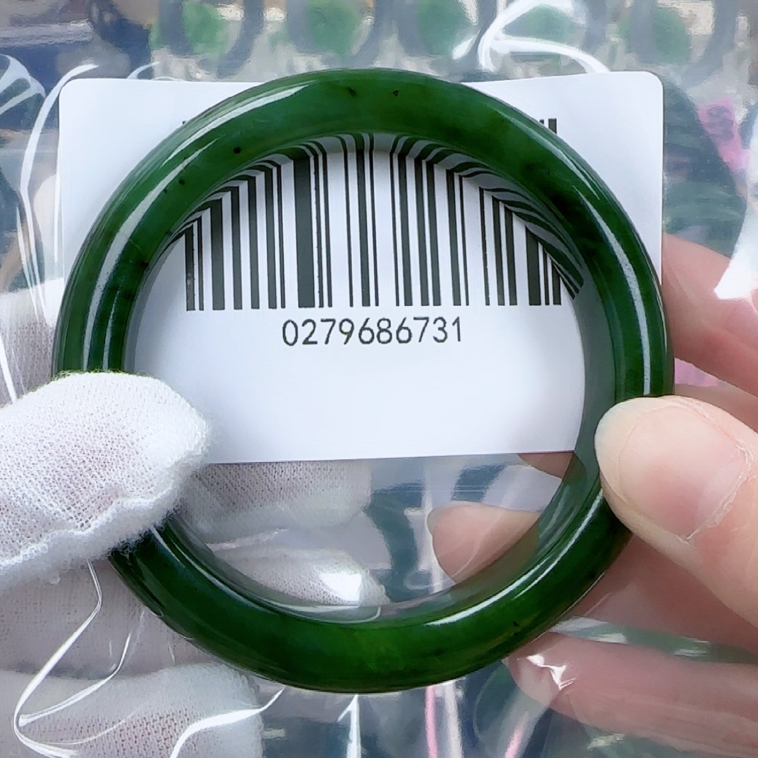 和田玉（碧玉）手镯未镶嵌59包容