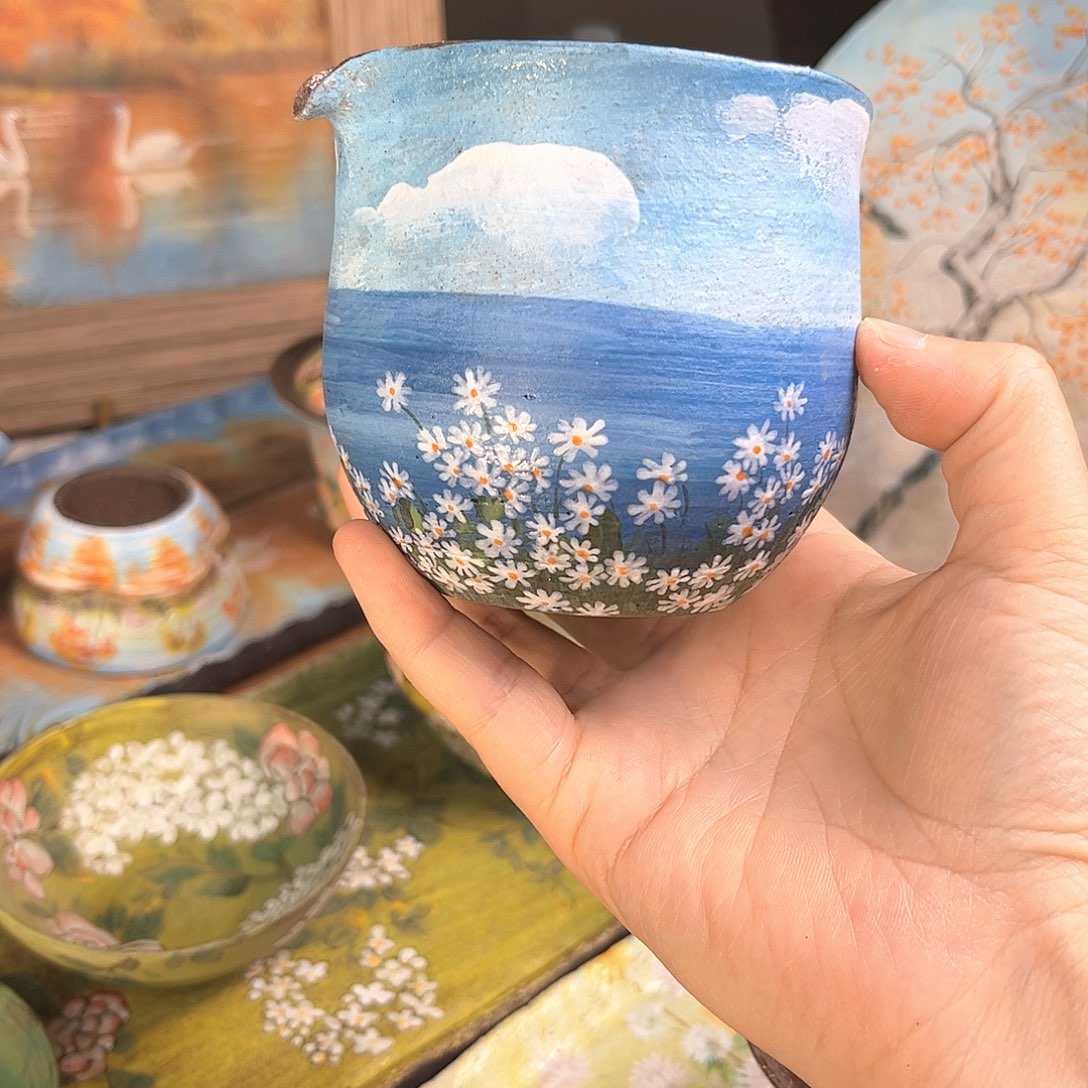 碟釉下五彩斑斓色彩