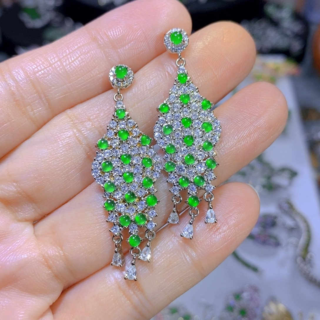 翡翠颈饰银S925镶嵌天然翡翠