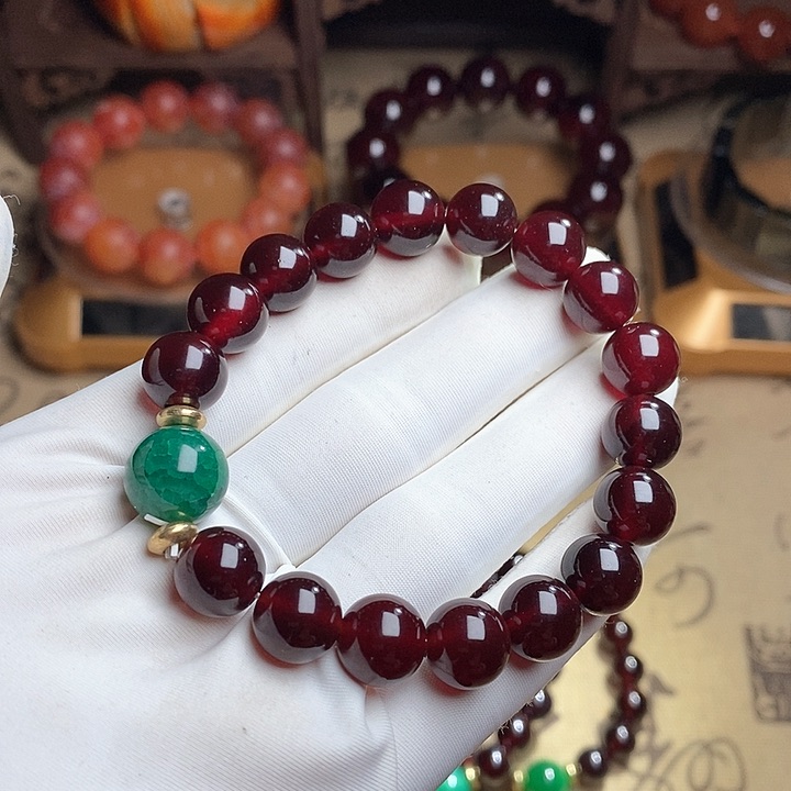 玛瑙/玉髓颈饰未镶嵌