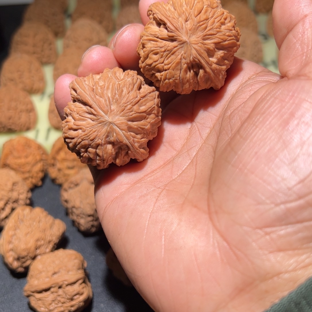 文玩核桃吊坠N****e41磨盘