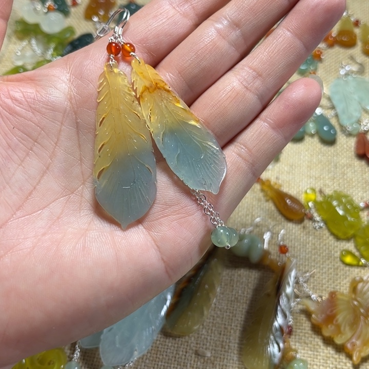 蛇纹石玉耳饰未镶嵌