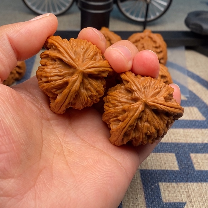 吊坠文玩核桃樊**好三棱