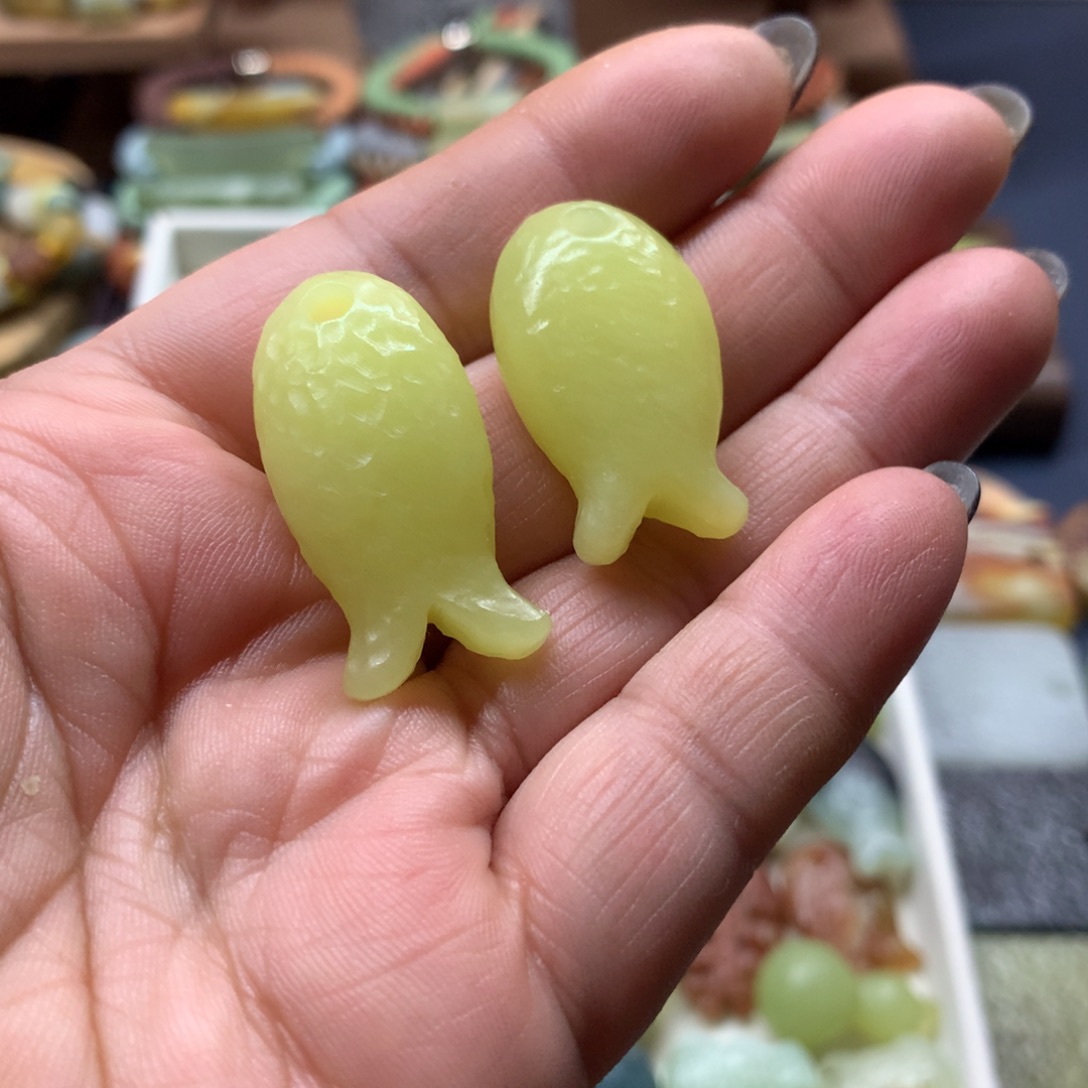 夢***影蛇纹石玉合金颈饰