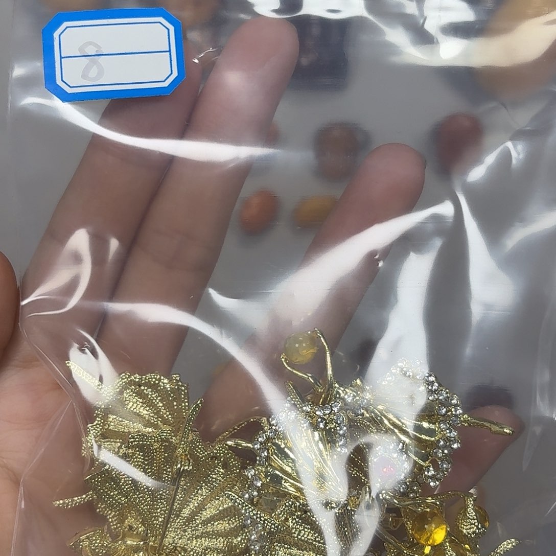 约***盒琥珀未镶嵌颈饰吊坠