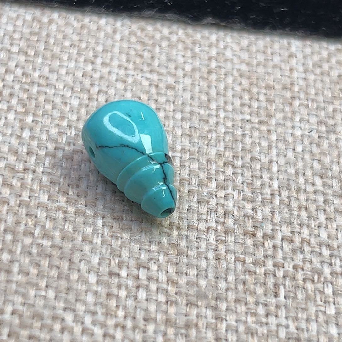绿松石未镶嵌珠宝奇石10x9
