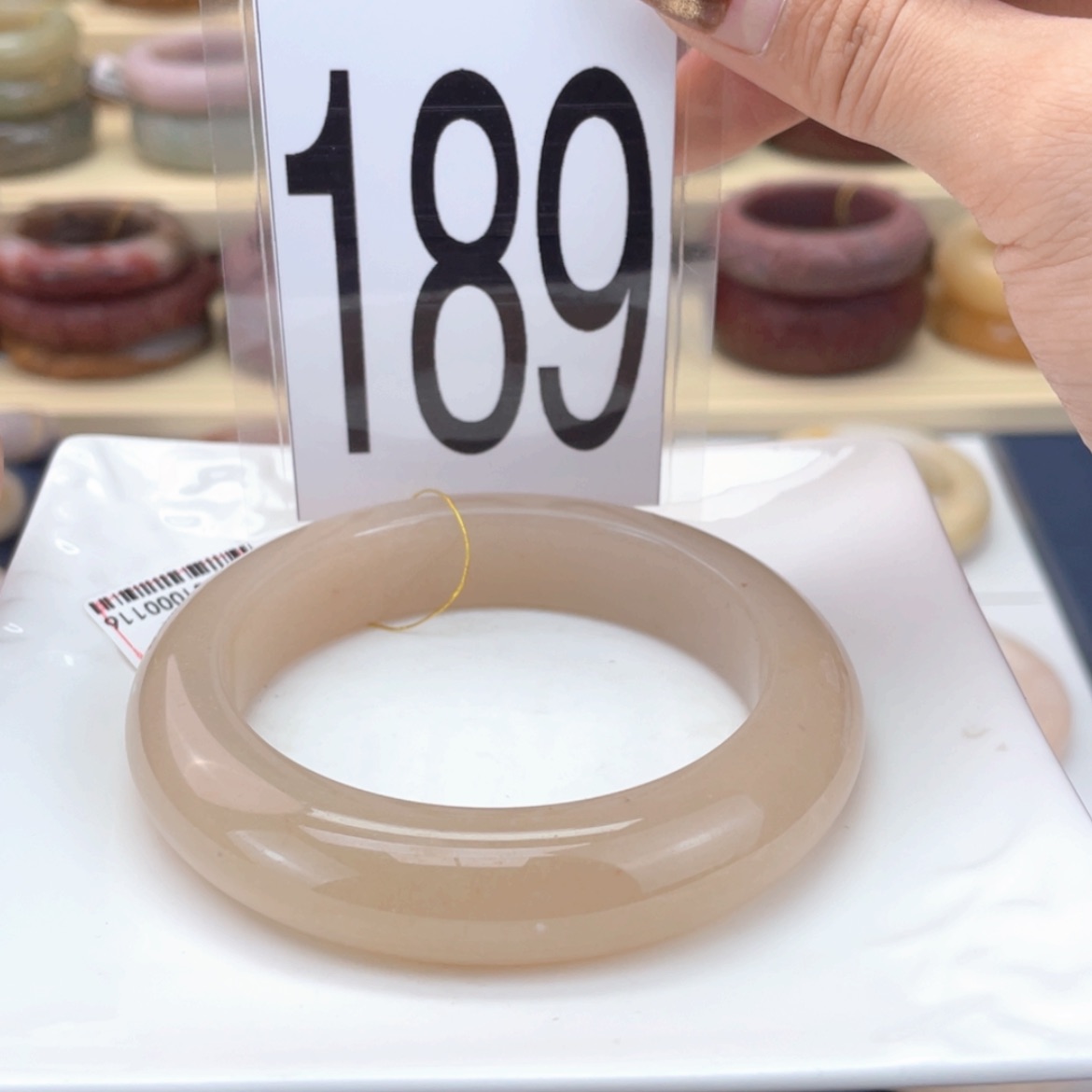 【闪购商品】石英质玉手镯未镶嵌