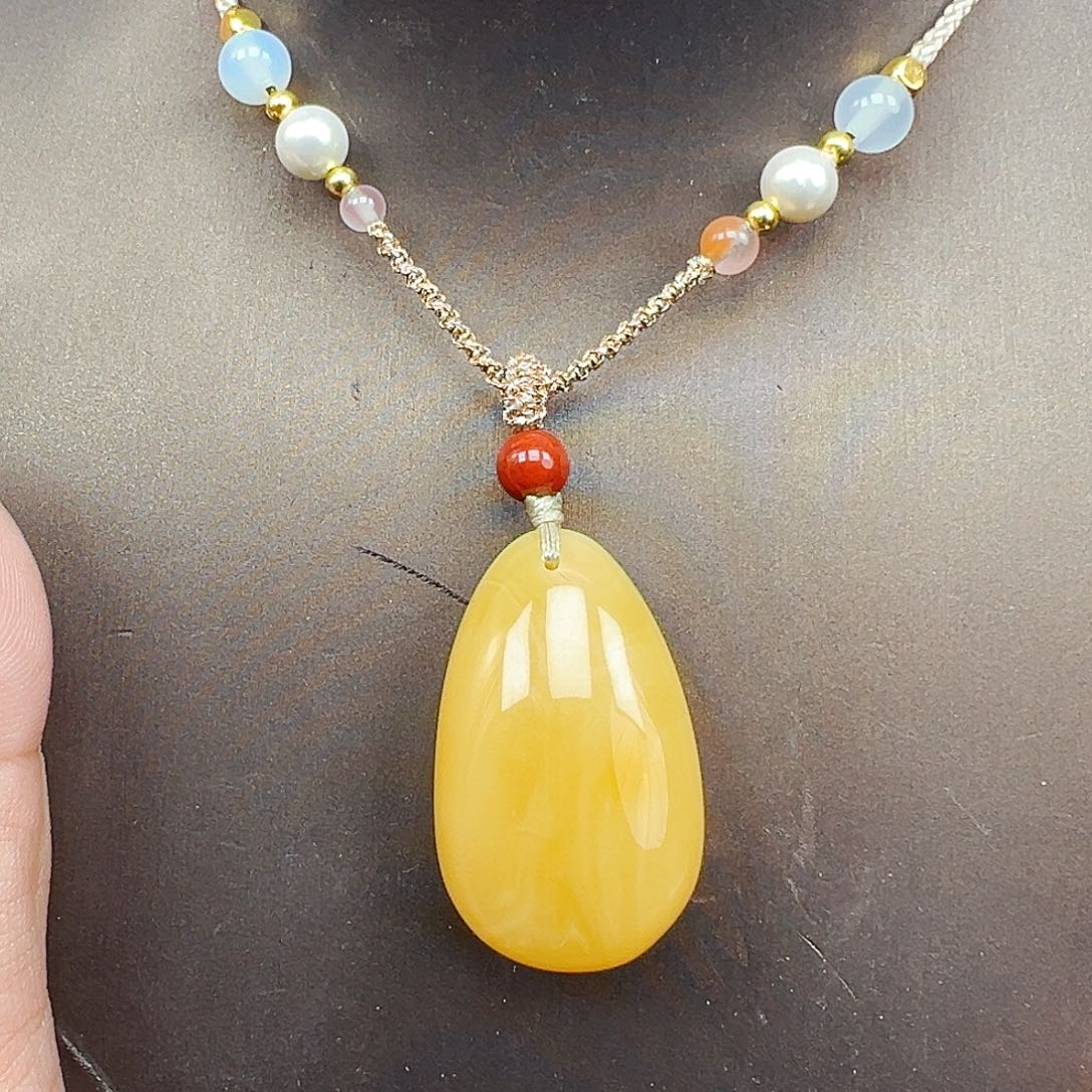 蜜蜡颈饰未镶嵌水滴7克，特价福利