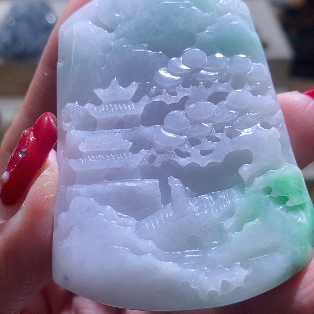 【闪购商品】翡翠颈饰未镶嵌山水