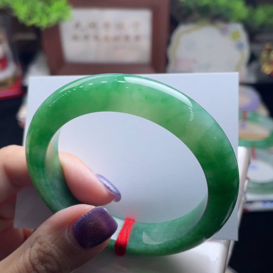 翡翠未镶嵌手镯20号 54+正圈 满绿