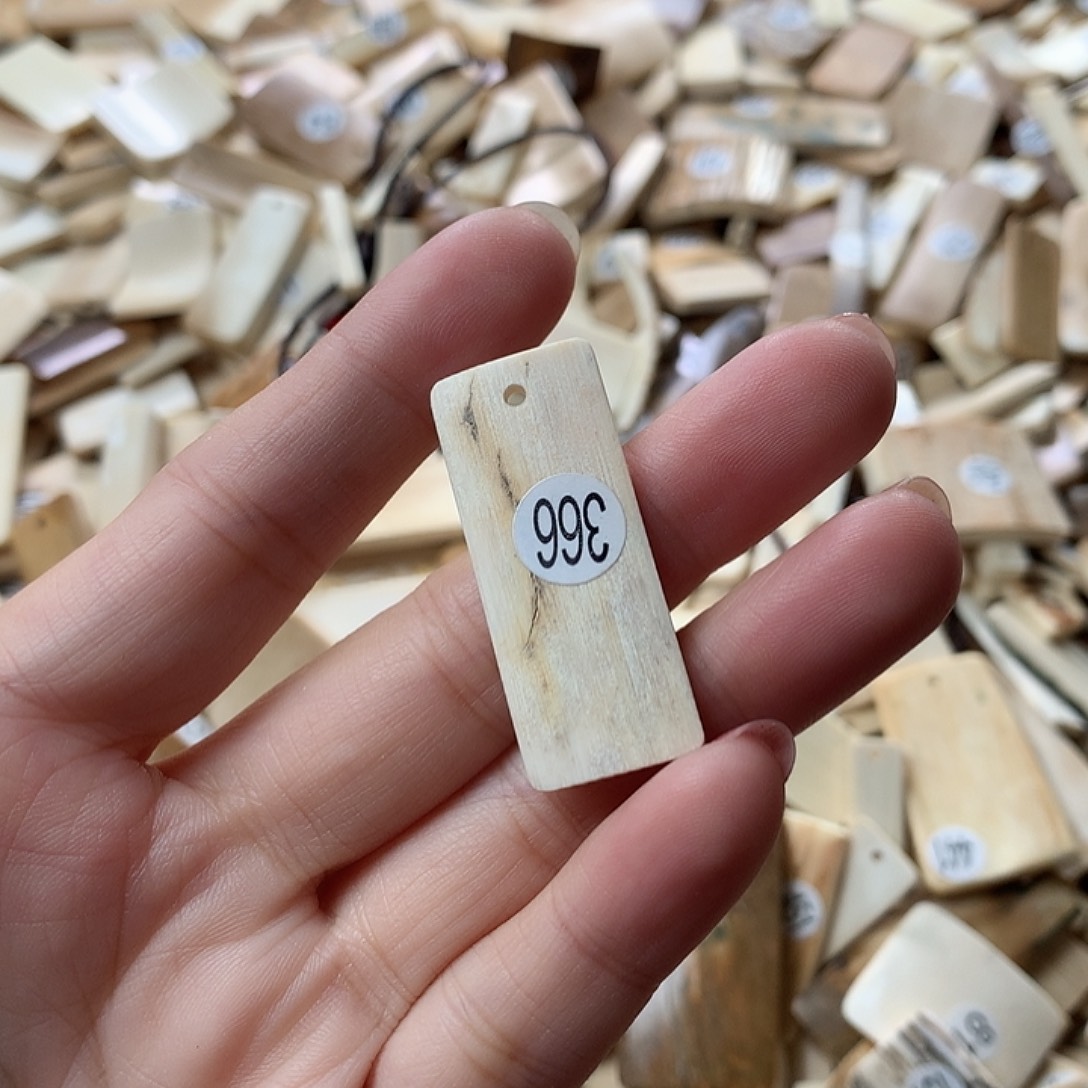 泥塑不打孔联系客服