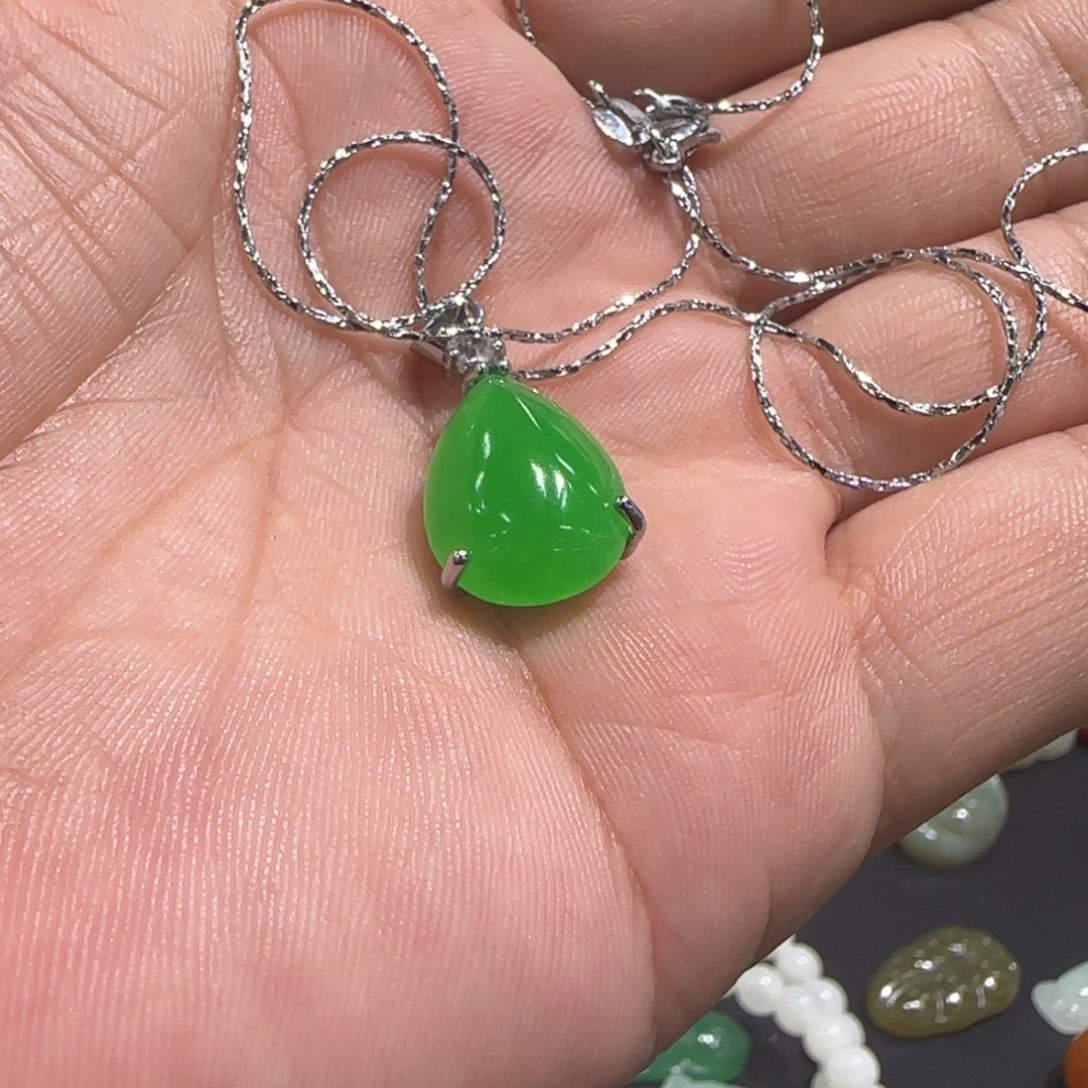 查罗石合金颈饰马来玉吊坠