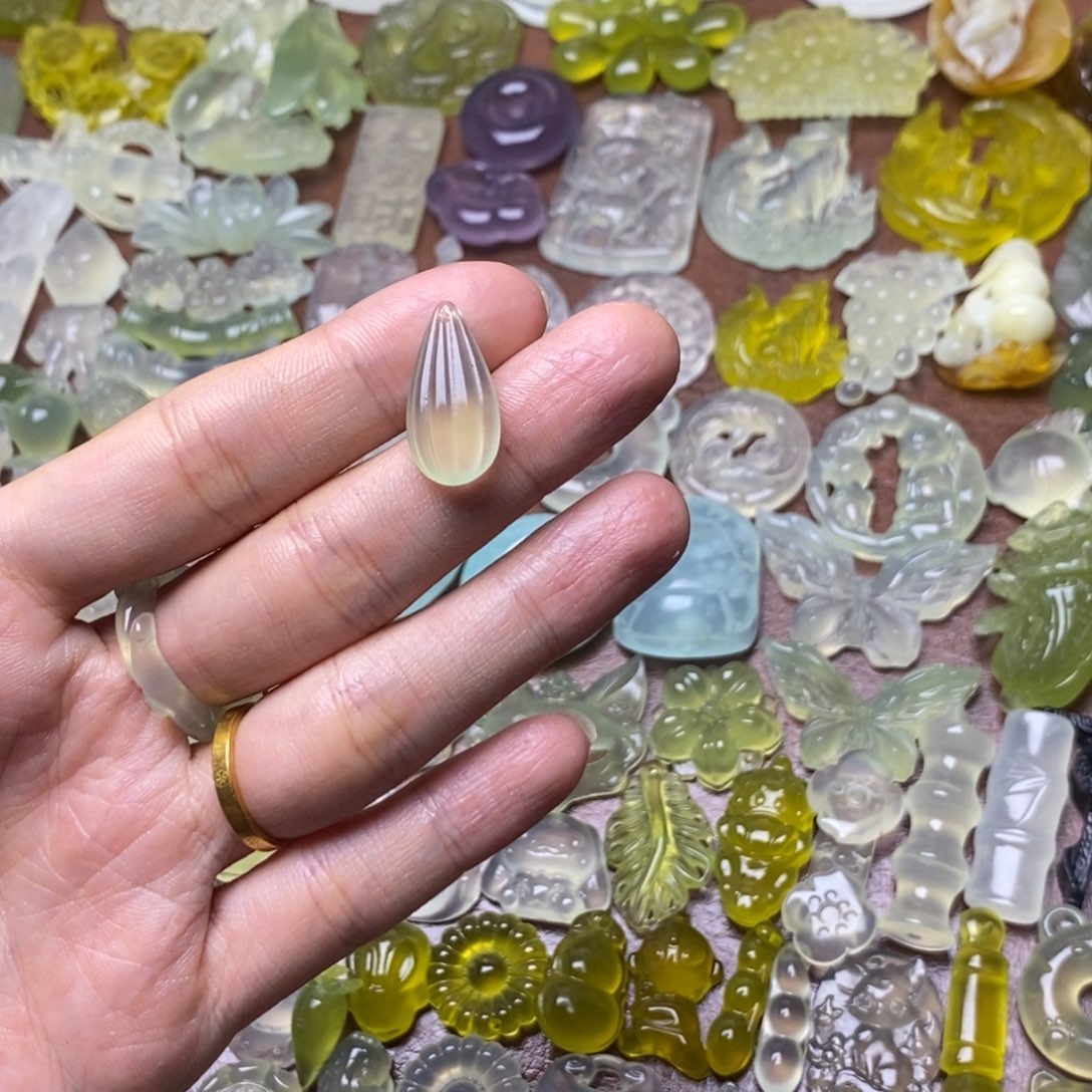 蛇纹石玉合金项链