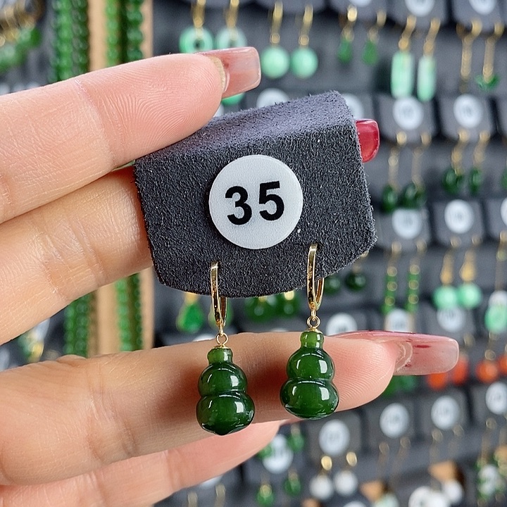 和田玉耳饰18K金镶嵌