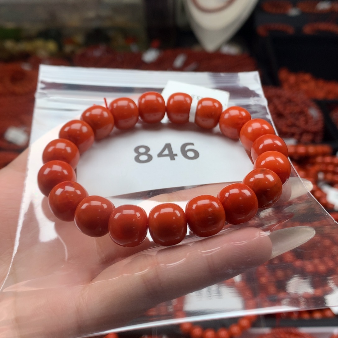 南红玛瑙手串未镶嵌11.7mm(846)