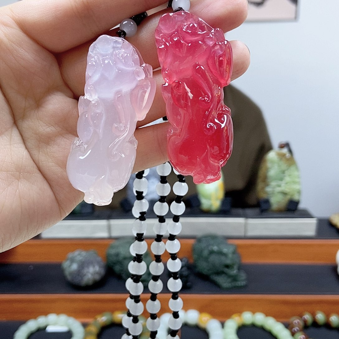 岫岩老玉（透闪石质玉）未镶嵌把件墨*钦多样性随机发一